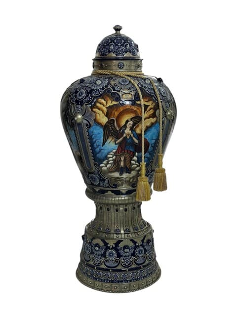 Large Vase Archangel de Jesus Guerrero Santos