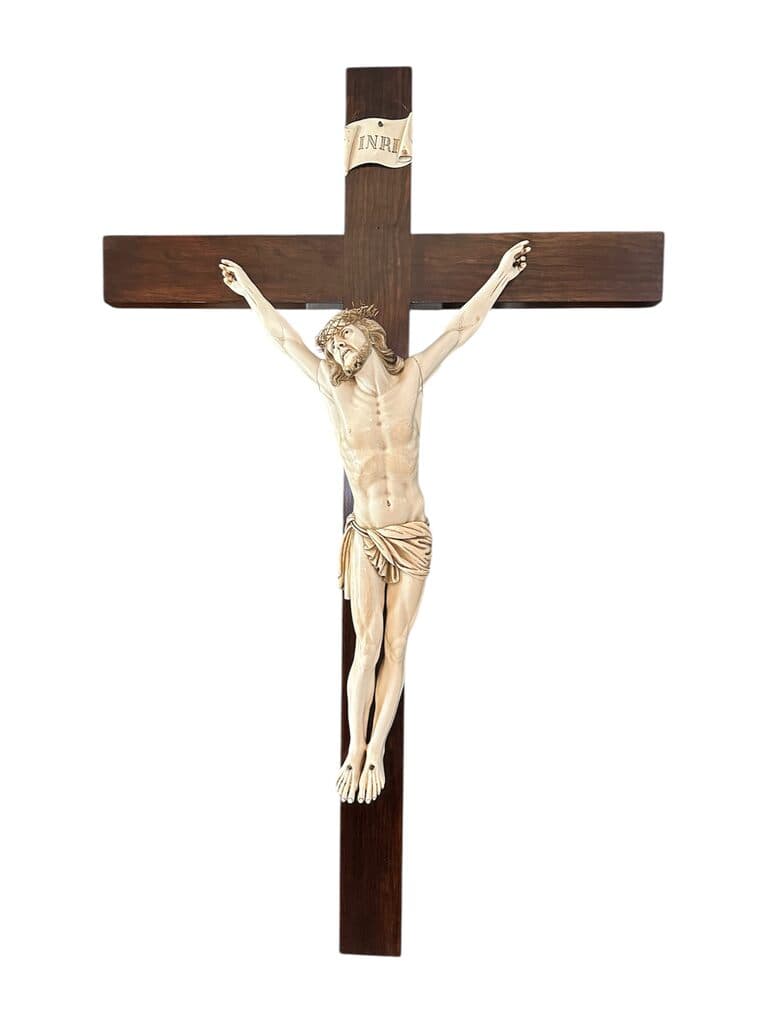 Crucifix de European - Ivory, Siglo XIX