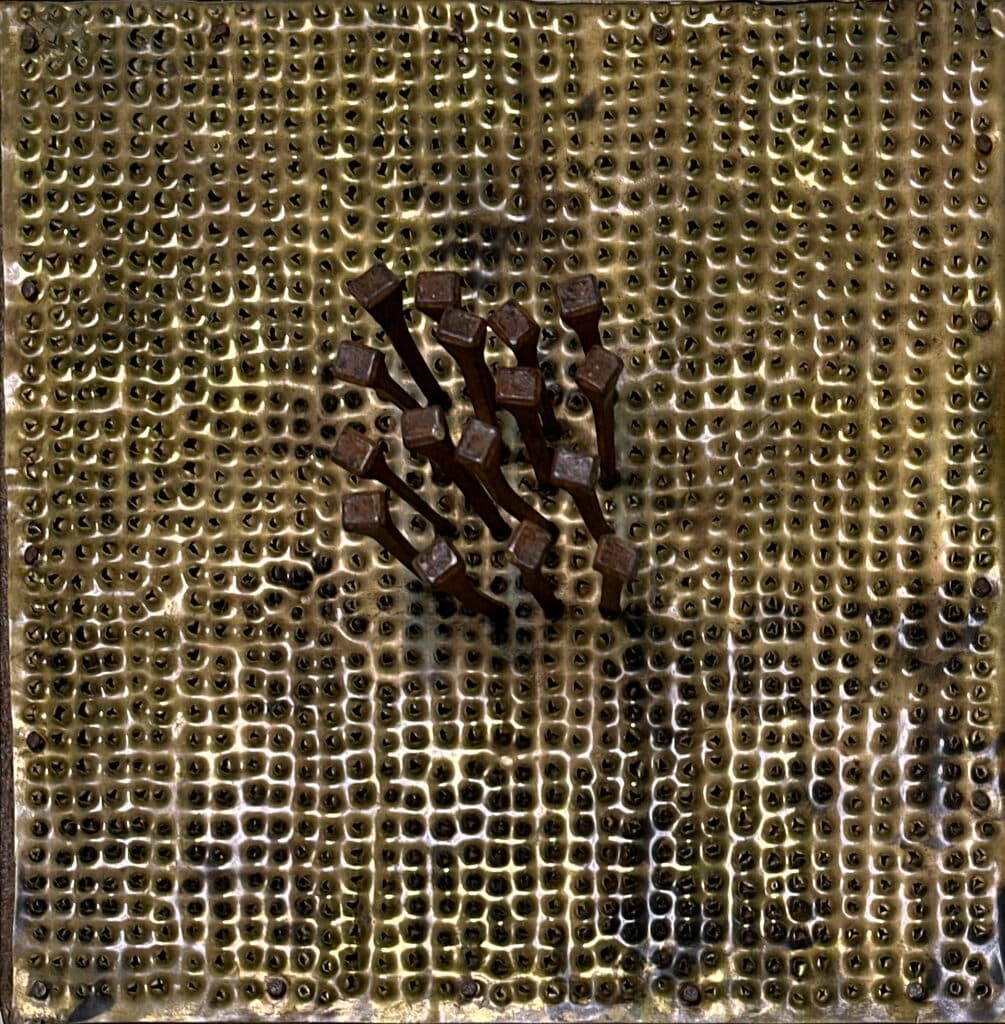 Mensaje de Mathias Goeritz - Perforated metal sheet and nails on wood, 1960´s