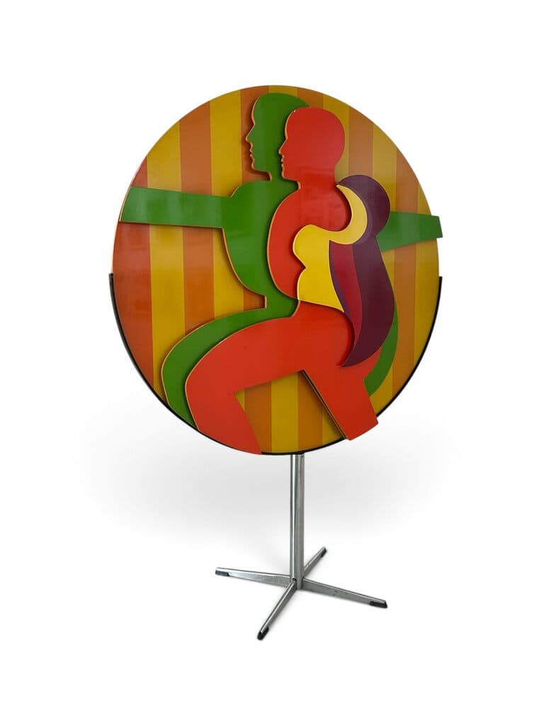 Gran Icono de Arnold Belkin - Lacquer on wood with a chrome and steel base, 1970