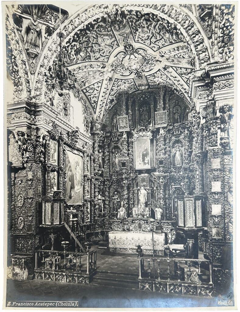 S. Francisco Acatepec (Cholula) de Guillermo Kahlo - Gelatin on silver print, Principios del siglo XX